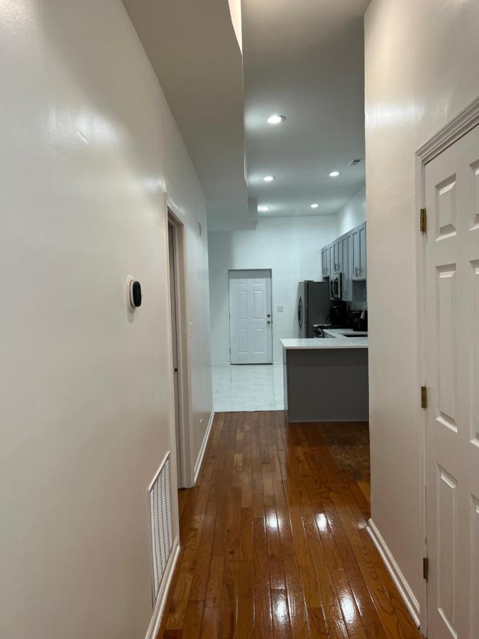 Adorable 2 Bedroom Apartment With Free Street Parking Chicago Buitenkant foto